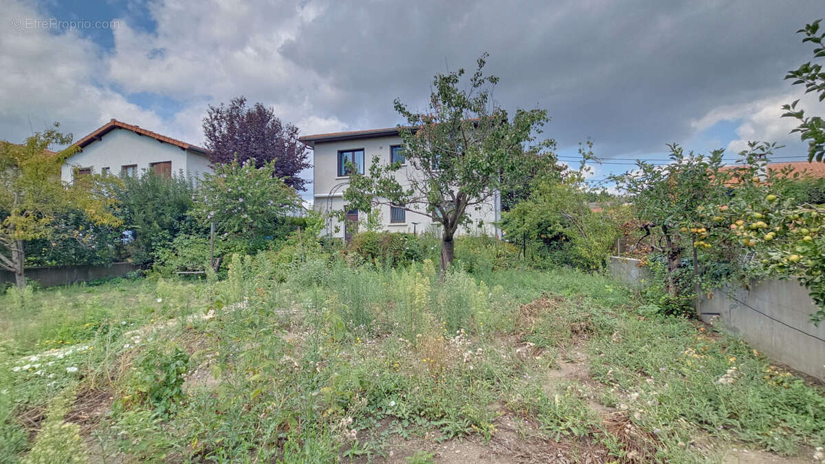 BLANZAT, maison au calme 3 chambres - photo 8