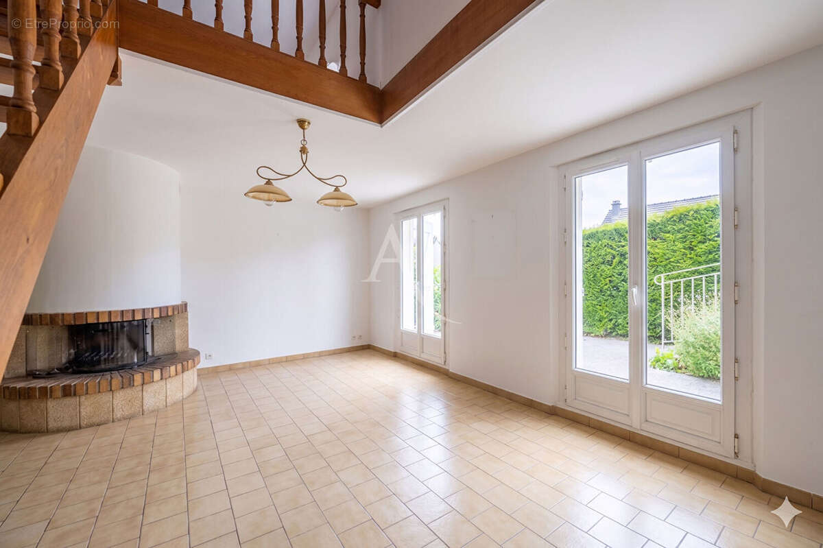 Maison à PONTOISE