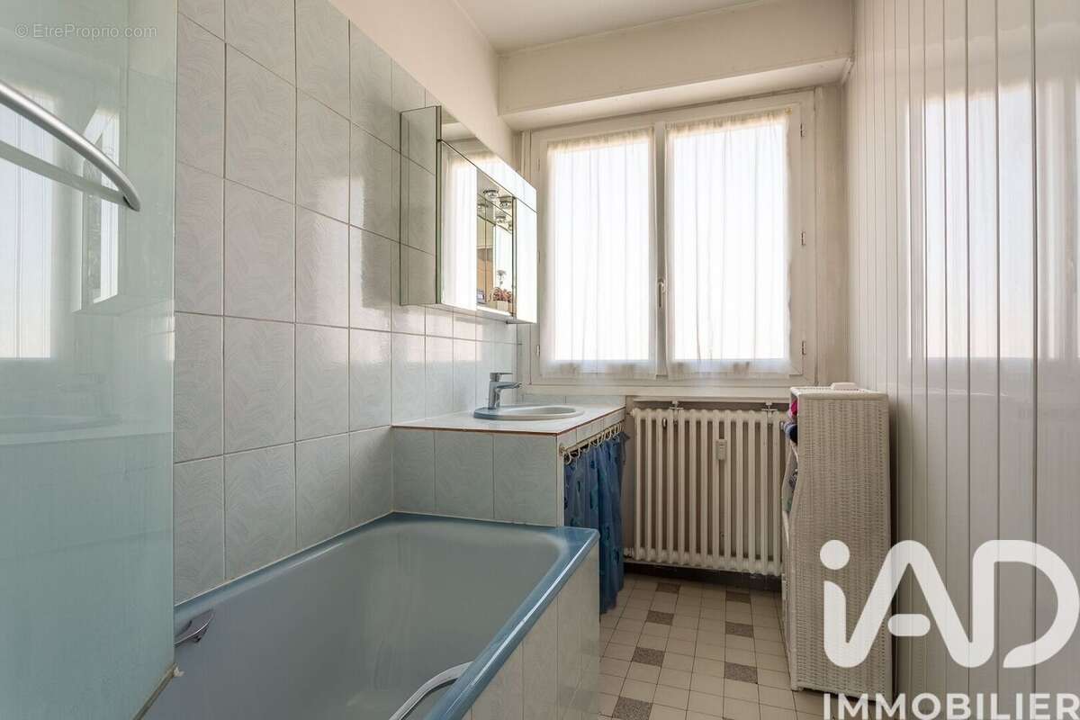 Photo 7 - Appartement à JUVISY-SUR-ORGE