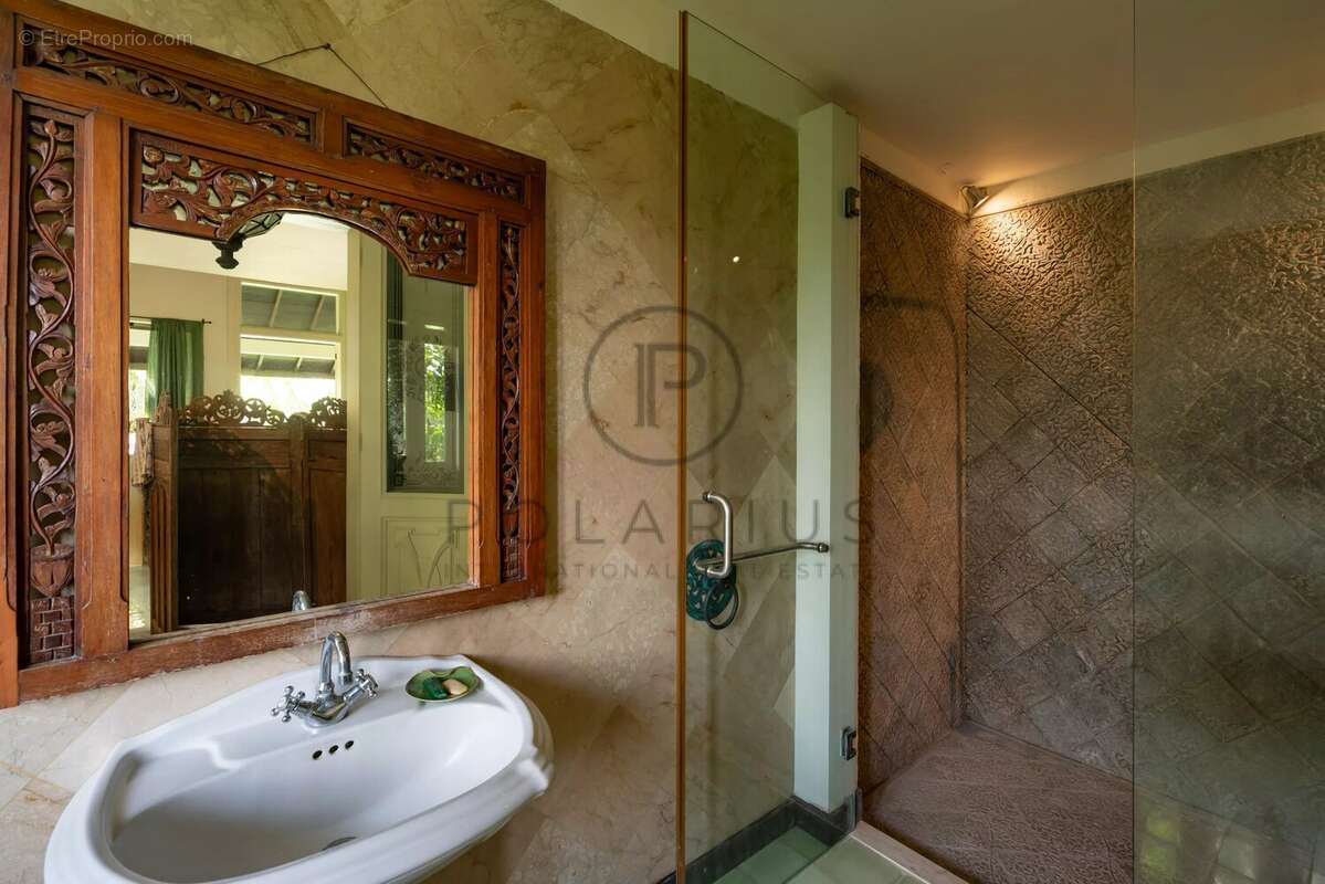 Domaine Colonial de Luxe Intemporel  Rare Résidence Familiale en Pleine Propriété près de Canggu, Bali - photo 13