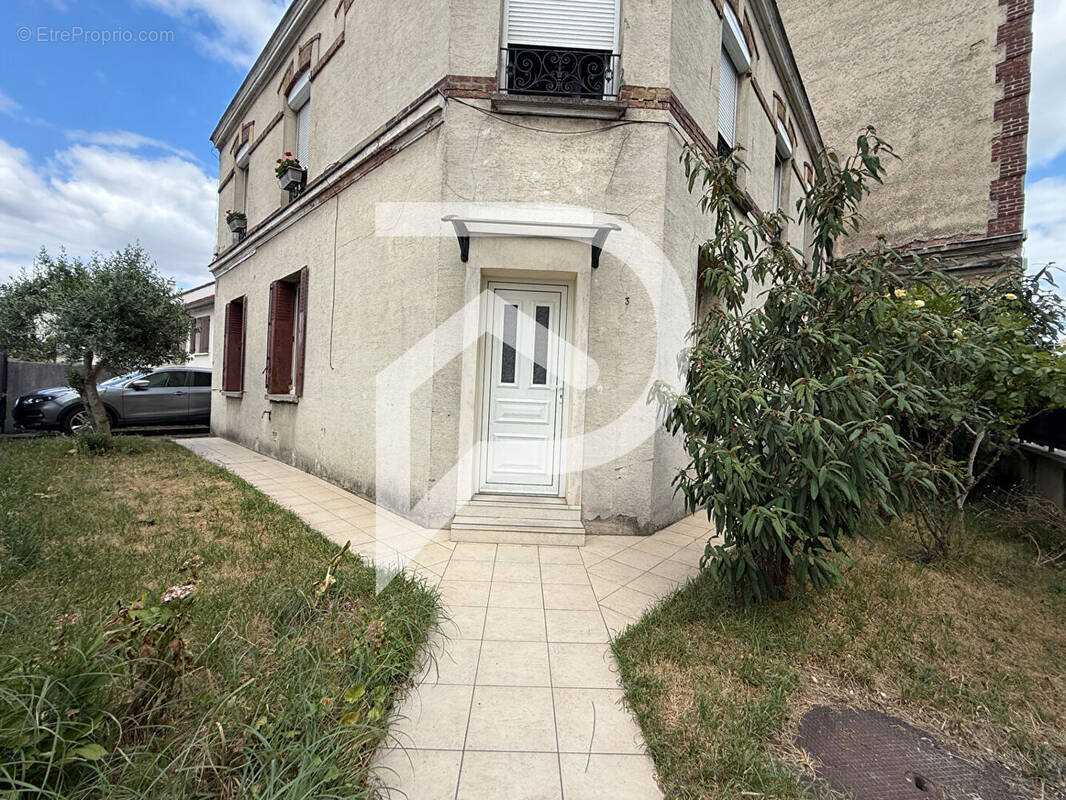 Appartement à AULNAY-SOUS-BOIS