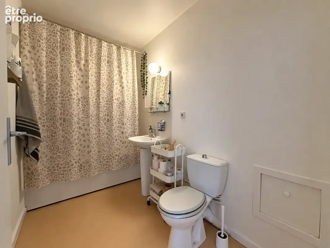 REIMS - Studio avec garage VENDU LOUE secteur CERNAY - photo 4