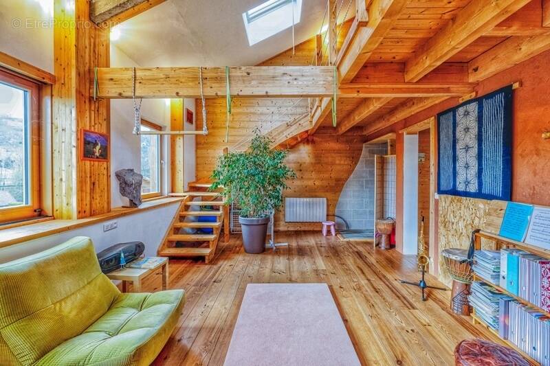 Maison à VAULNAVEYS-LE-HAUT