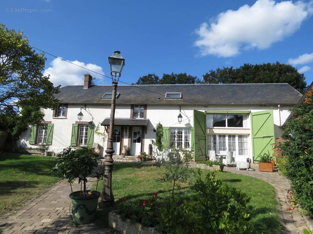 Maison à CONDE-SUR-VESGRE