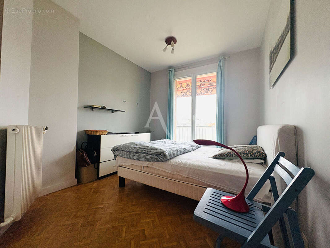 Appartement à FONTENAY-SOUS-BOIS