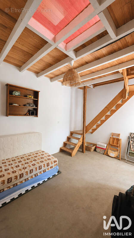 Maison 113 m² à Suze  - photo 5