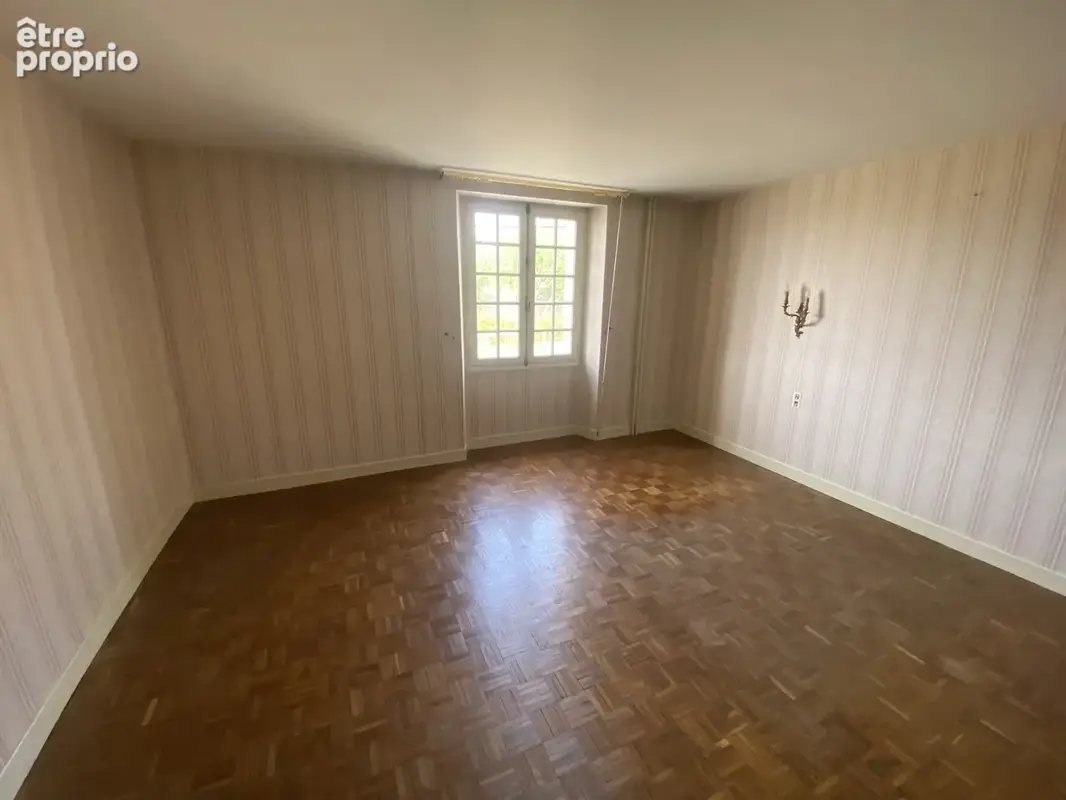 Maison de 138 m2 avec garage et jardin et une grange indépendante - photo 16