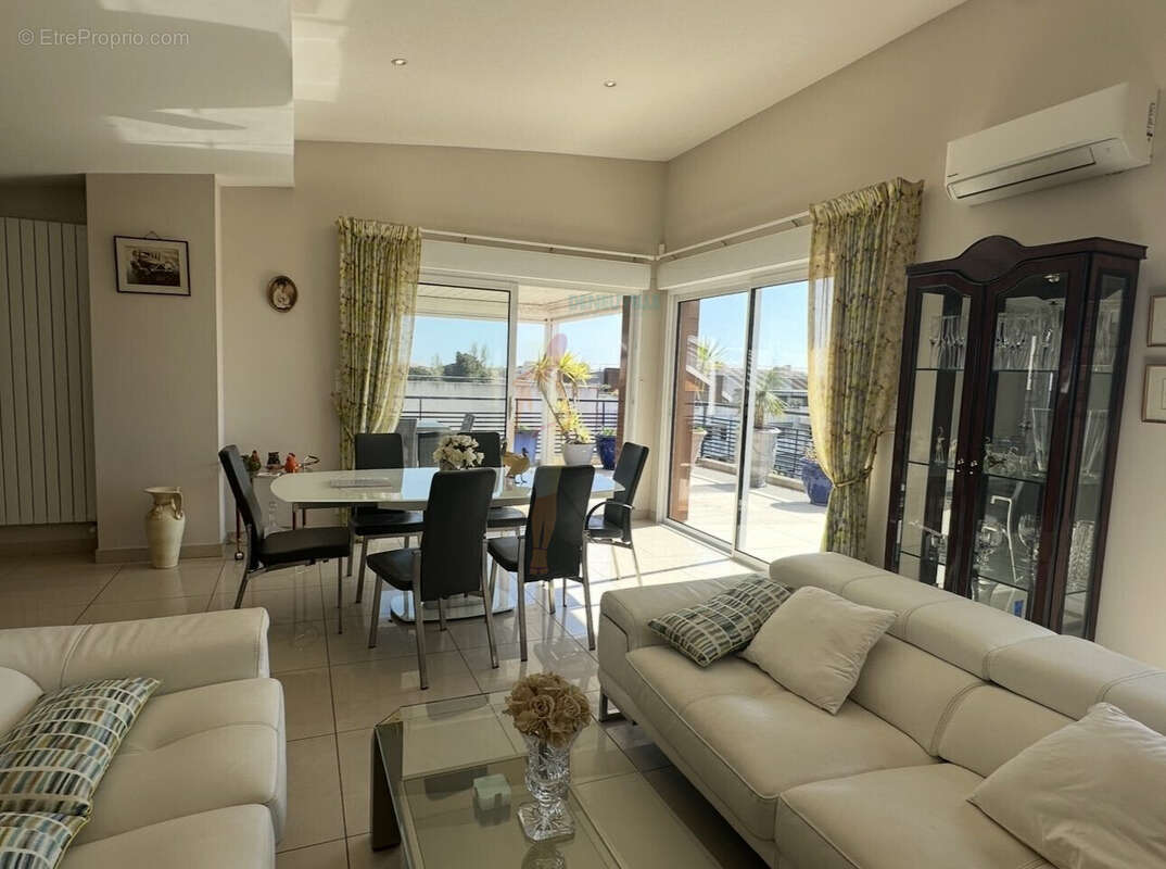 Appartement à FREJUS