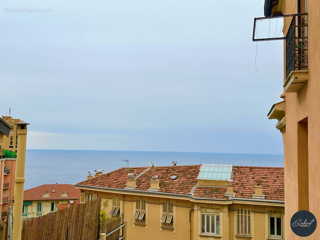 Appartement à BEAUSOLEIL