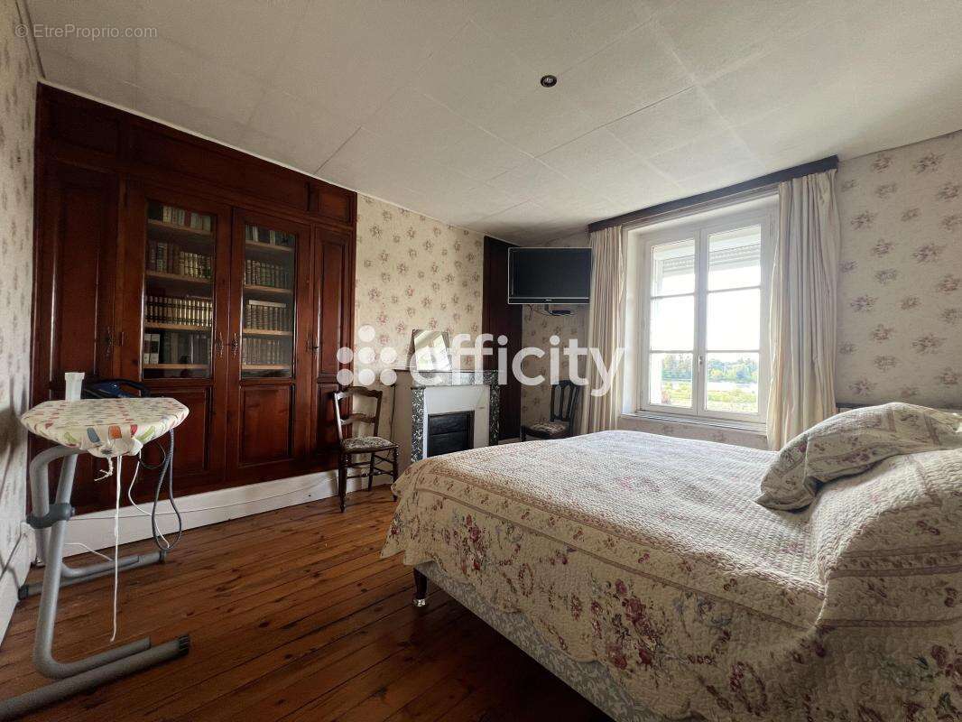 Maison à CHAUMONT-SUR-LOIRE