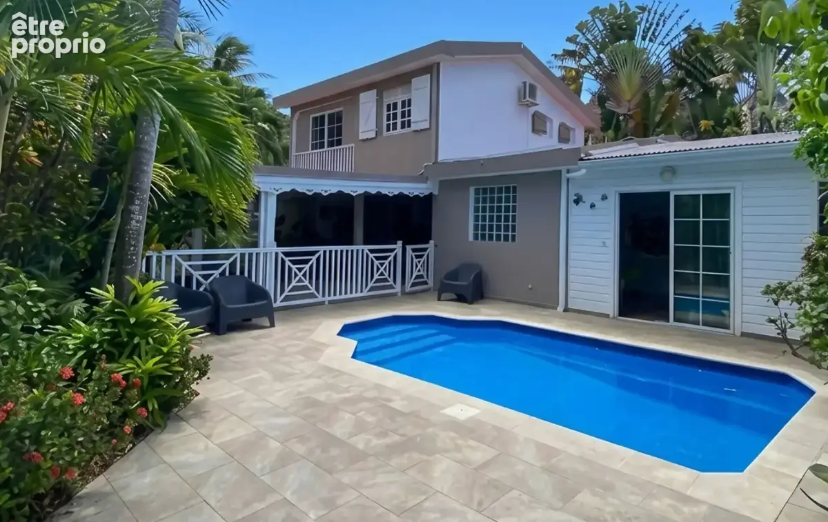 Photo Maison à Les Trois-Ilets au prix de 890 000€
