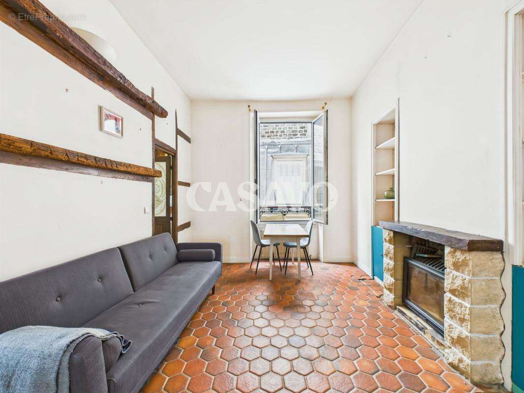 Appartement à PARIS-4E