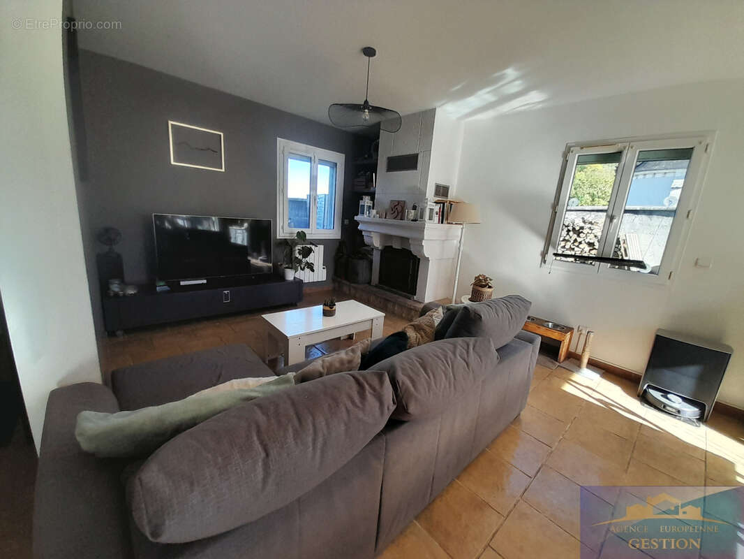 Maison à ADE