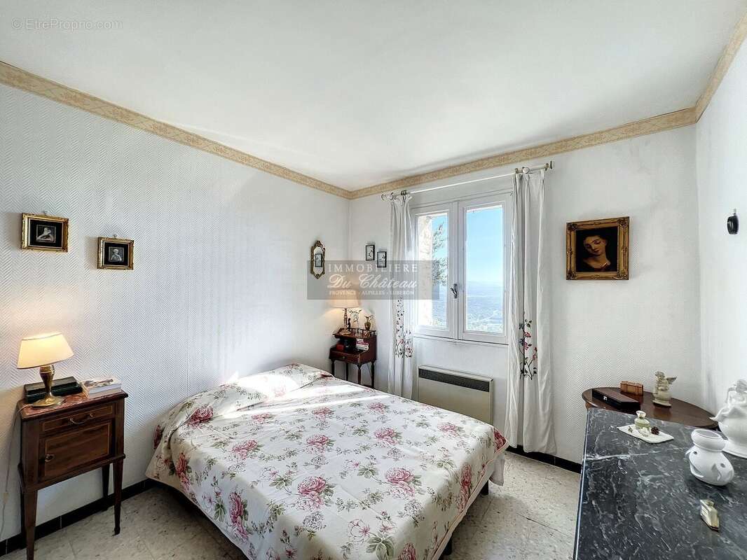 Maison à GORDES