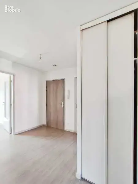 Appartement 83 m² à Mezire  - photo 7