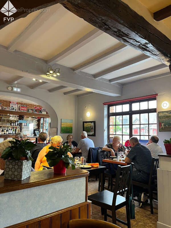 Commerce à SOTTEVILLE-SUR-MER