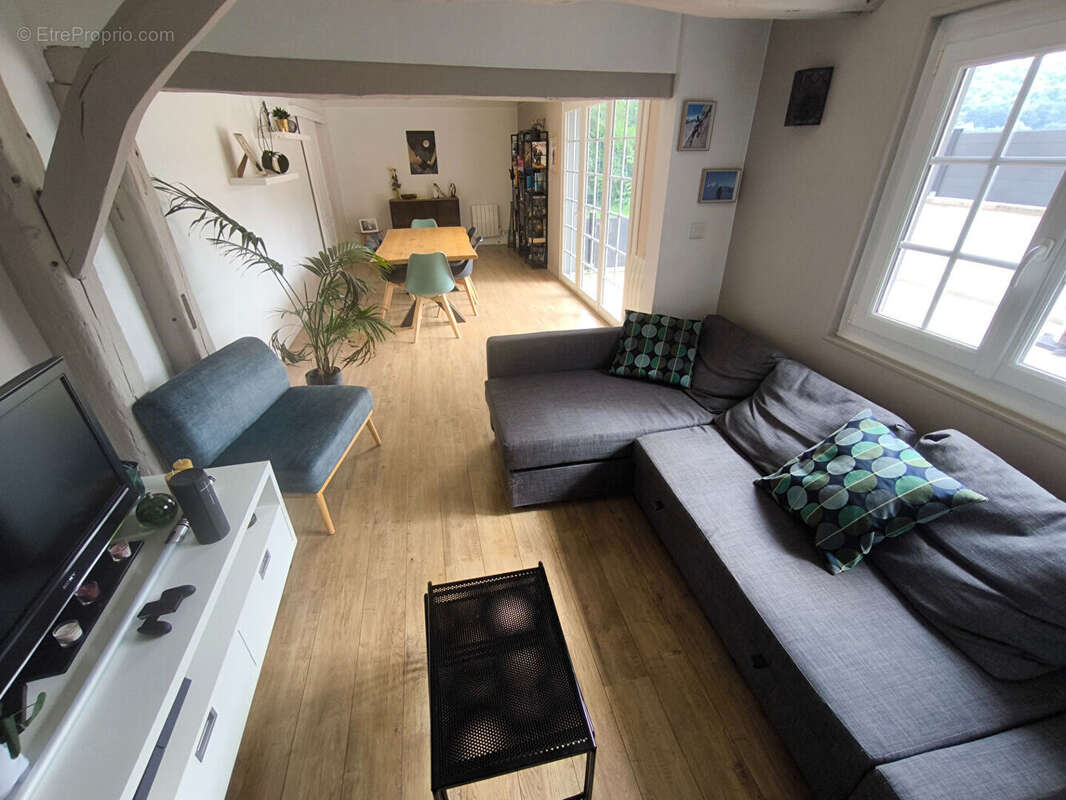 Maison à SAINT-LEGER-DU-BOURG-DENIS