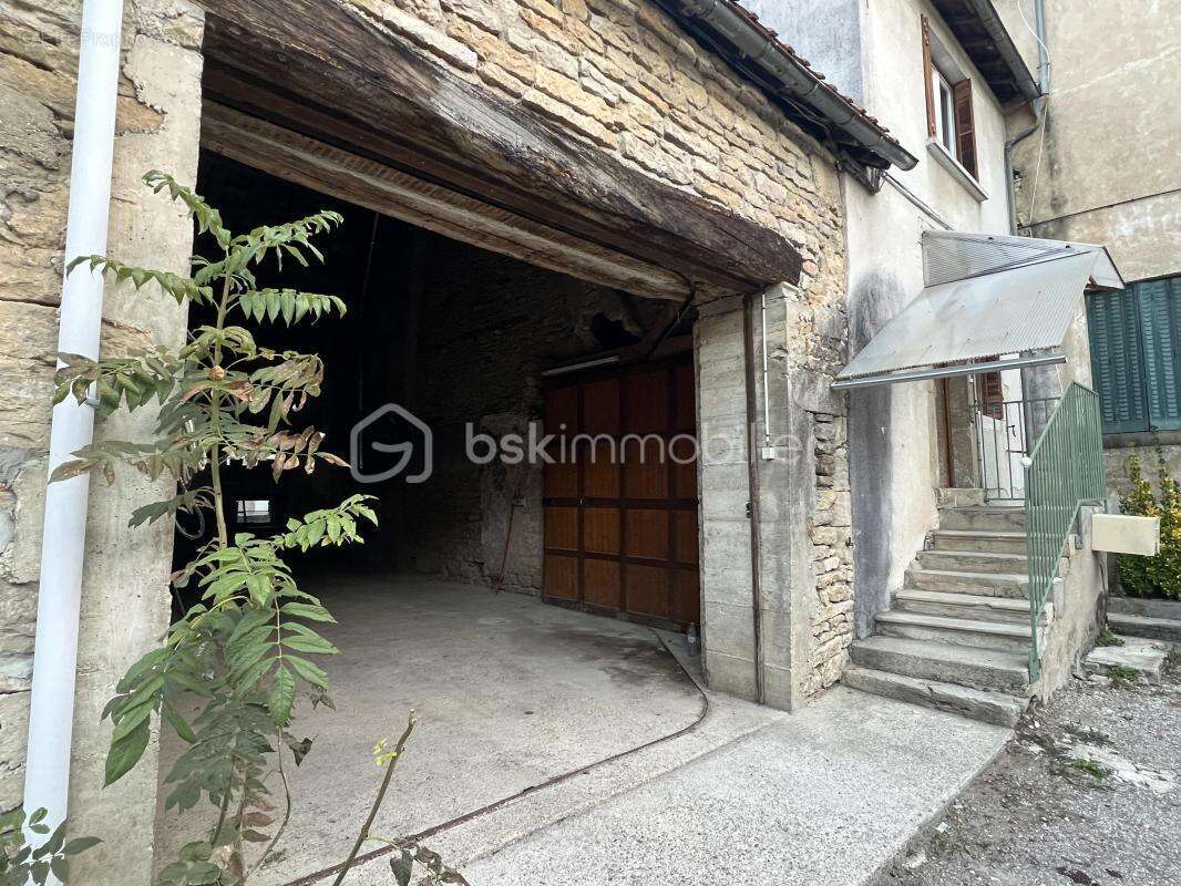 Maison à POUILLY-EN-AUXOIS
