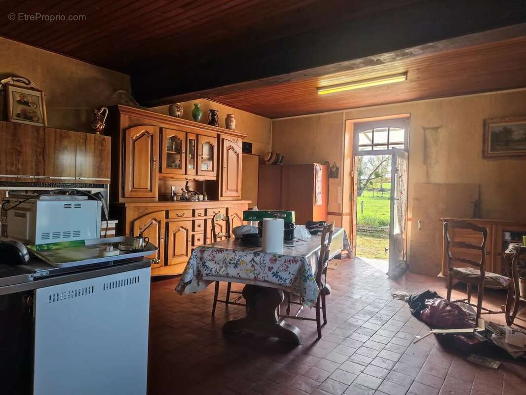 Maison à CERCY-LA-TOUR