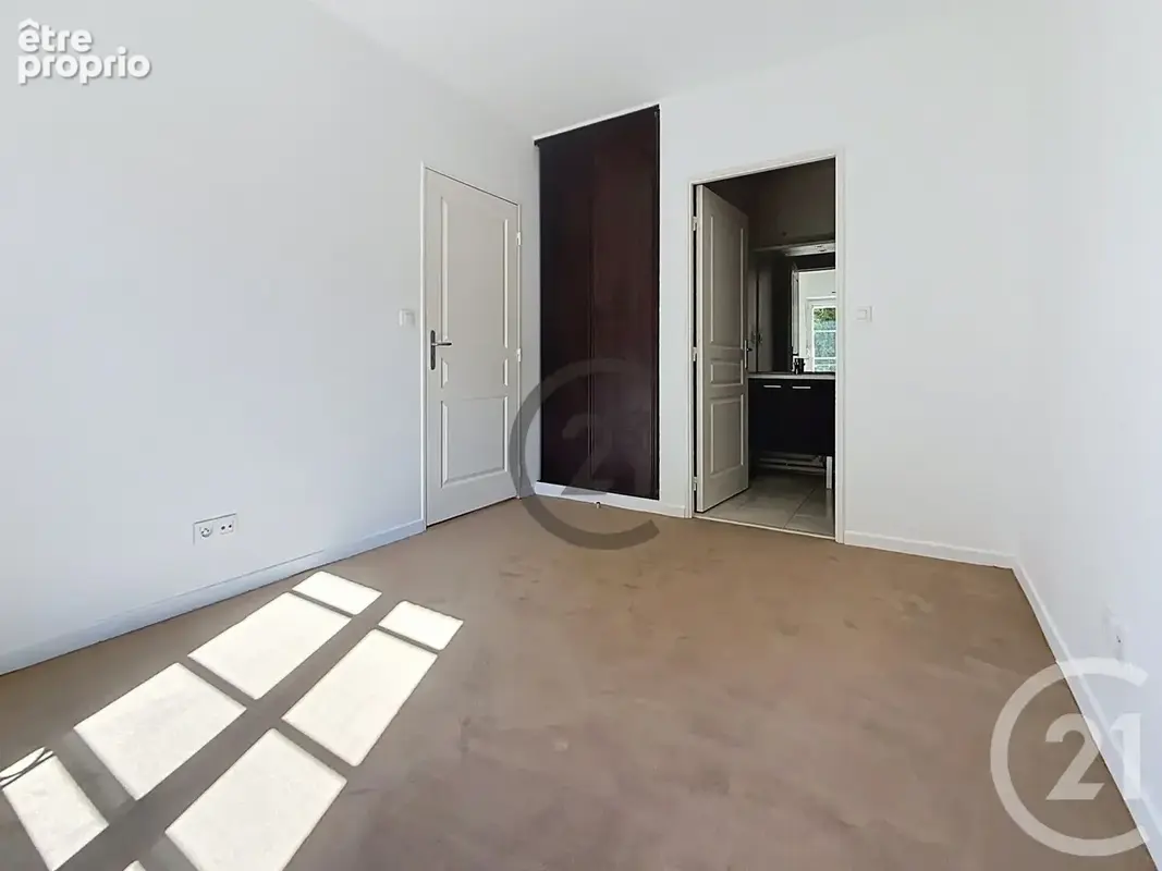 Appartement 2 pièces 43 m² à vendre à Reims (51100) - photo 11