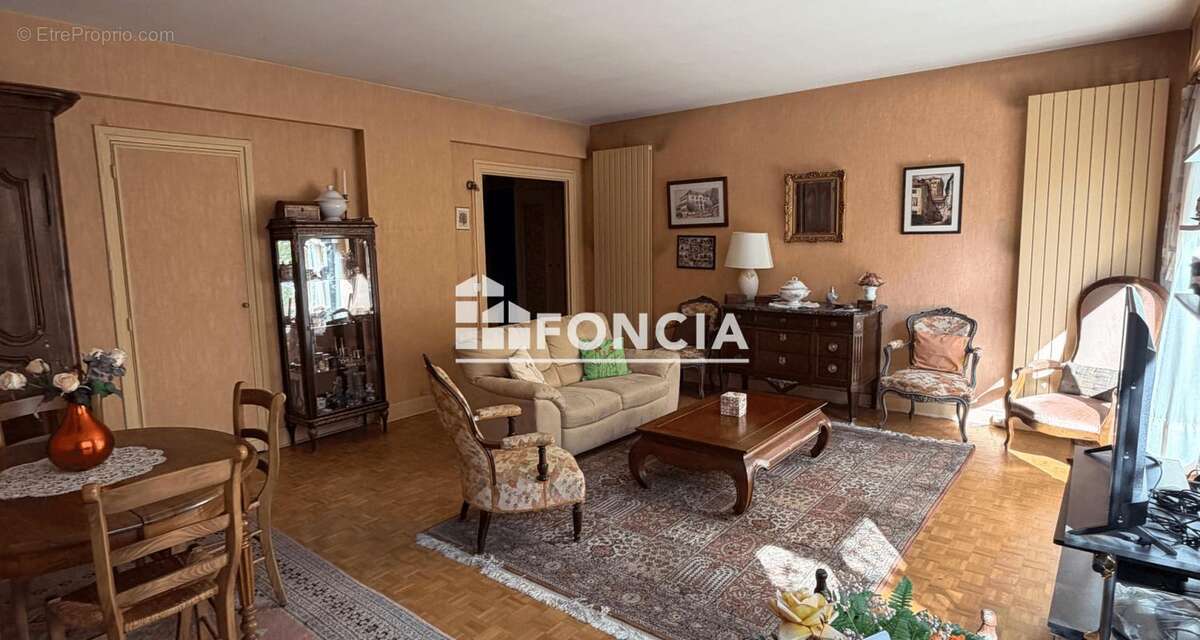 Appartement à LE VESINET