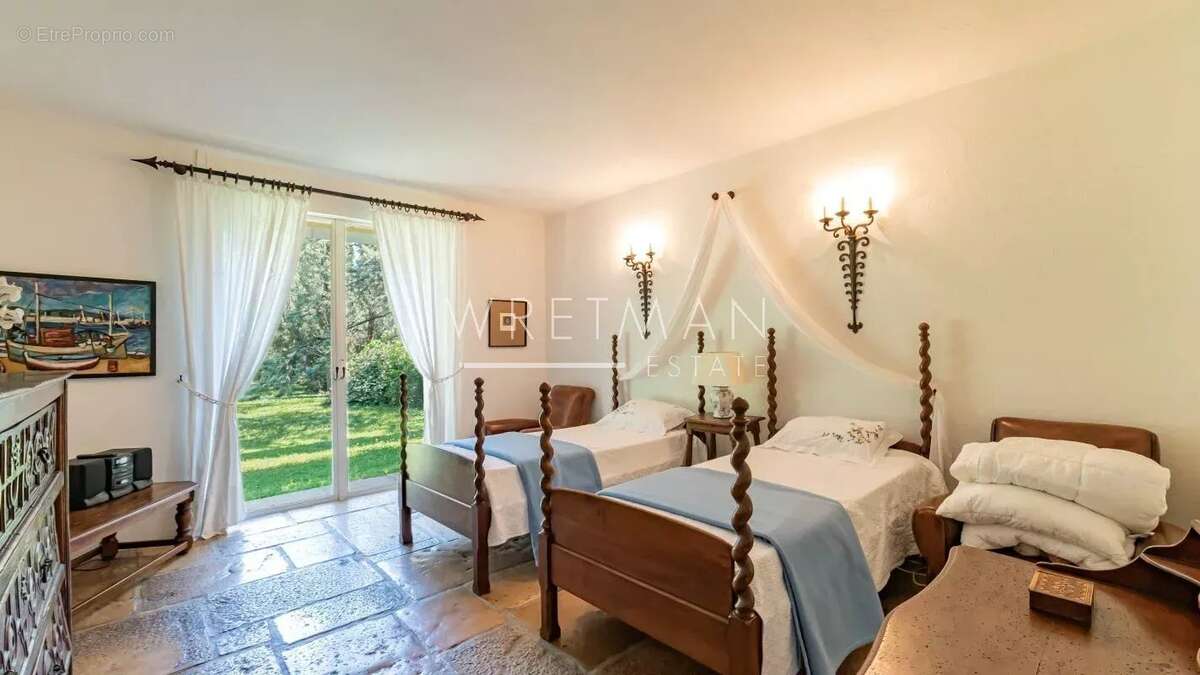 Maison à AURIBEAU-SUR-SIAGNE