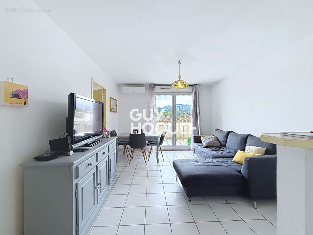 Appartement à MOUANS-SARTOUX