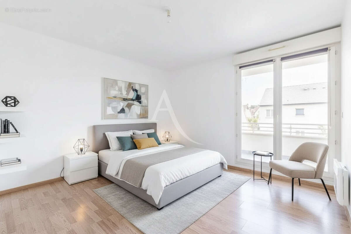 Appartement à CHILLY-MAZARIN