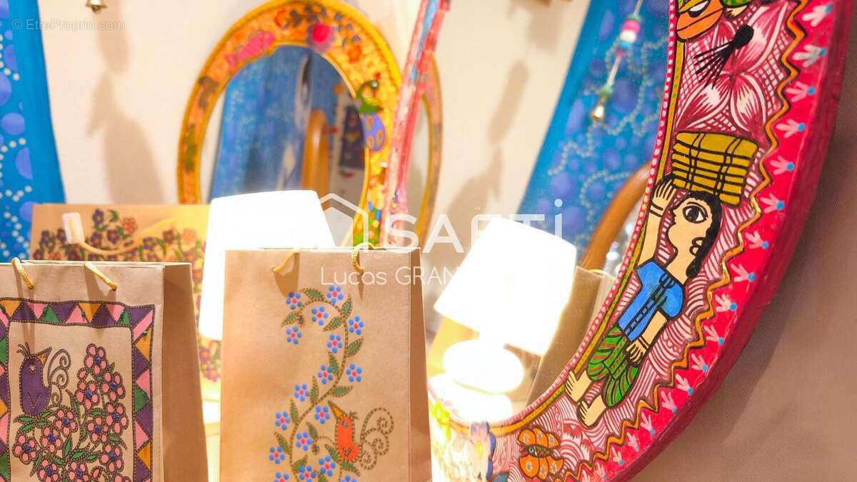 Photo 9 - Commerce à CHAMPAGNOLE