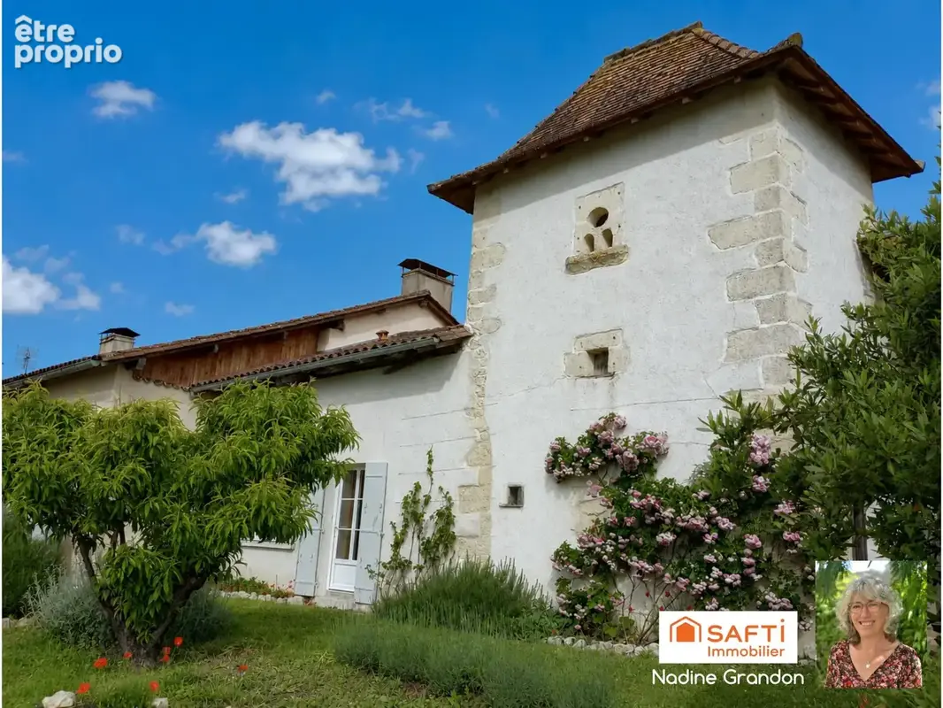 Photo 1 - Maison à LES ESSARDS