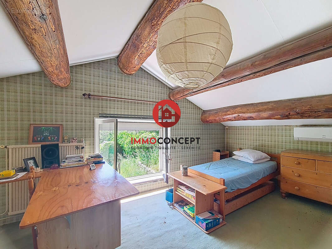 Maison à SAUVETERRE