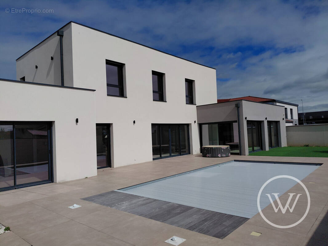 Maison à ANDREZIEUX-BOUTHEON