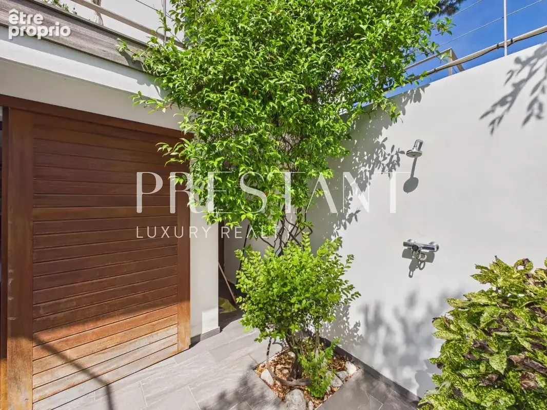 Villa d'architecte de 240 m² à Chiberta, vue mer depuis le toit-terrasse - photo 24