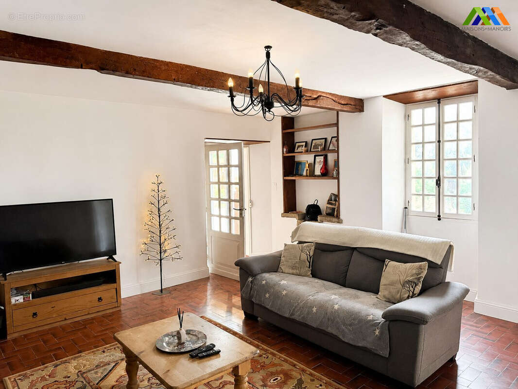 Maison 152 m² à Villecomtal-Sur-Arros  - photo 6