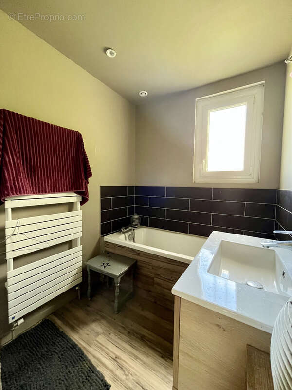 Maison à SAINT-LOUBES