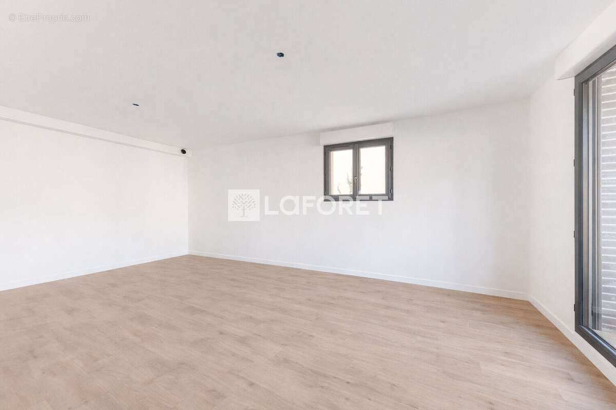 Appartement Pontault Combault 4 pièce(s) 72.5 m2 - photo 9