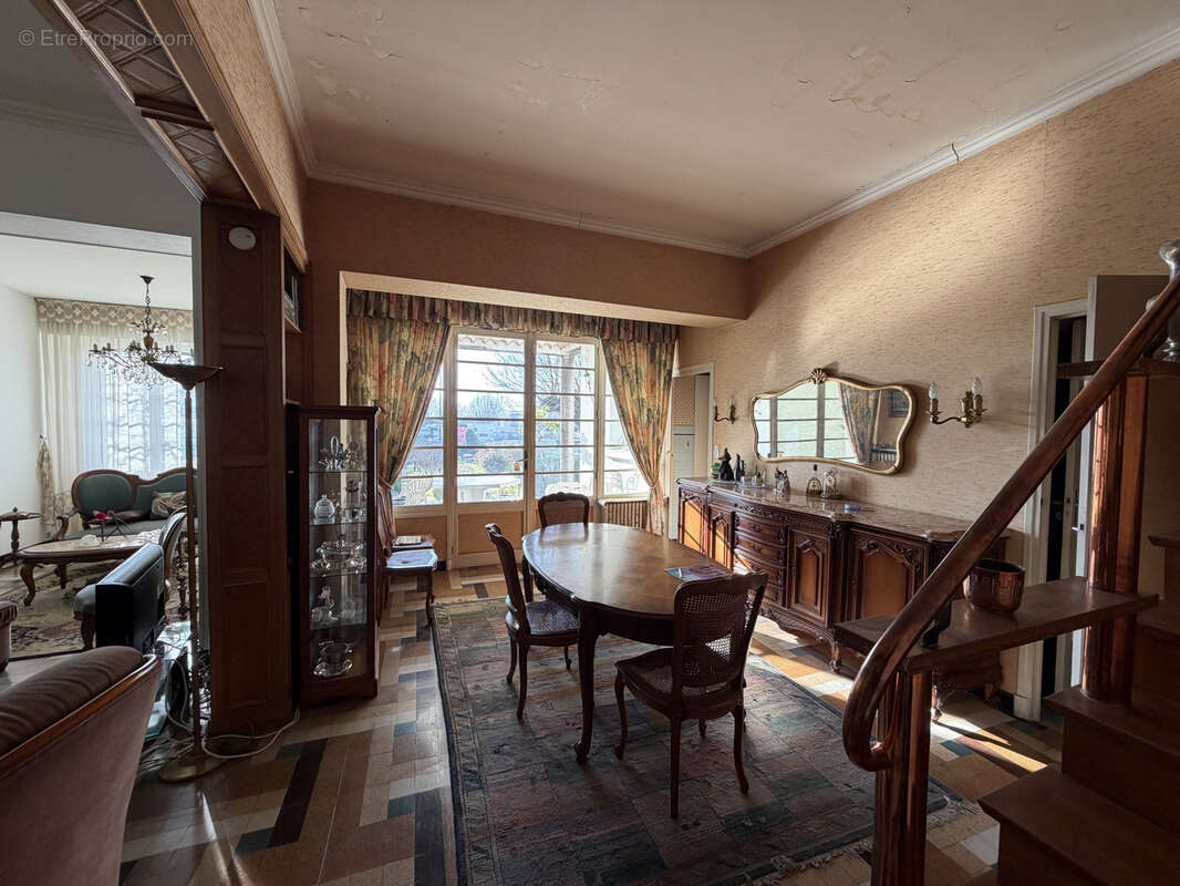 Maison à ROMANS-SUR-ISERE