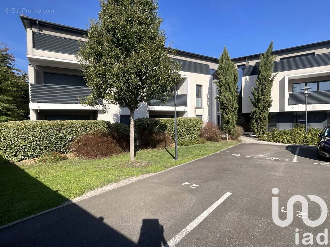 Photo 1 - Appartement à PAREMPUYRE