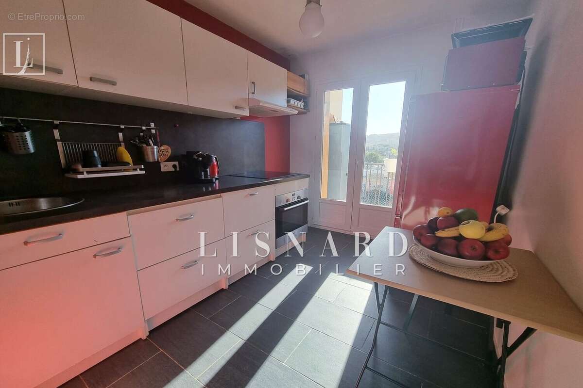 Appartement à VALLAURIS