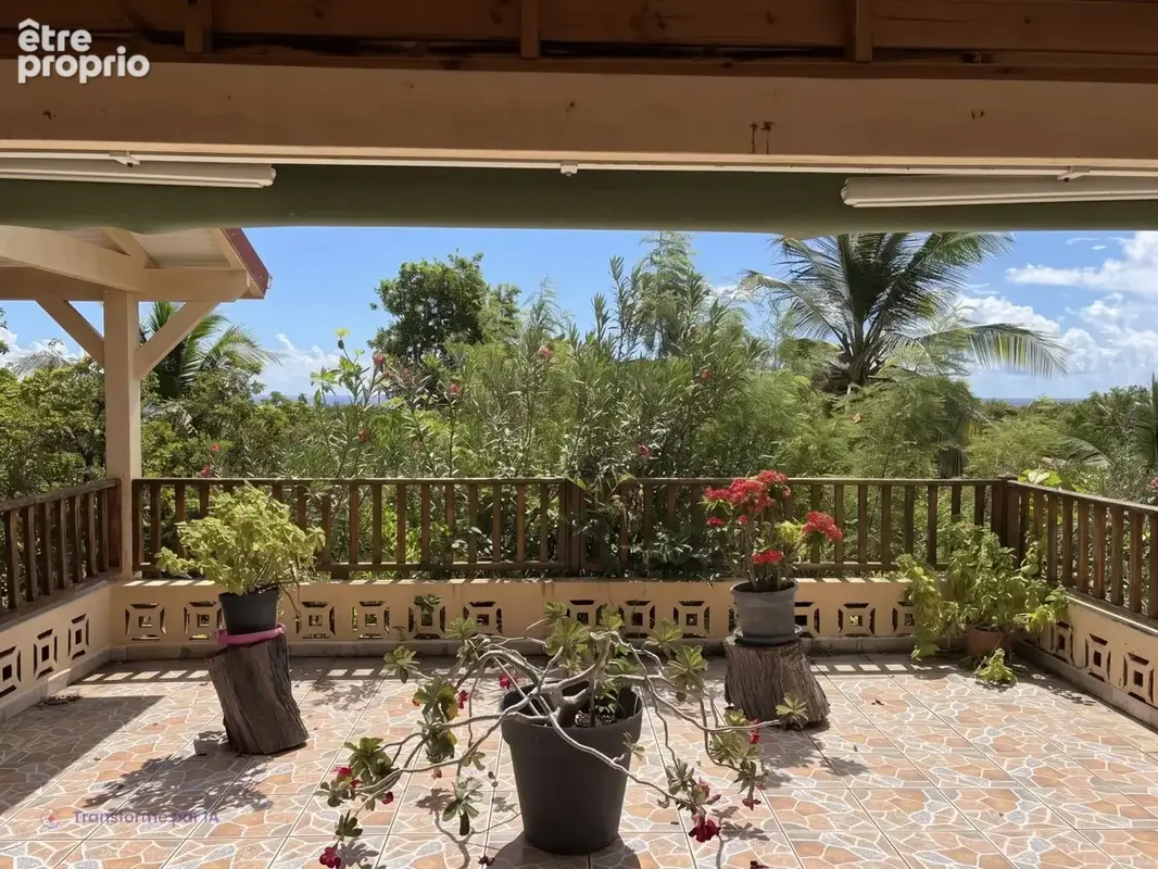 Maison atypique avec fenêtre sur  mer - photo 9