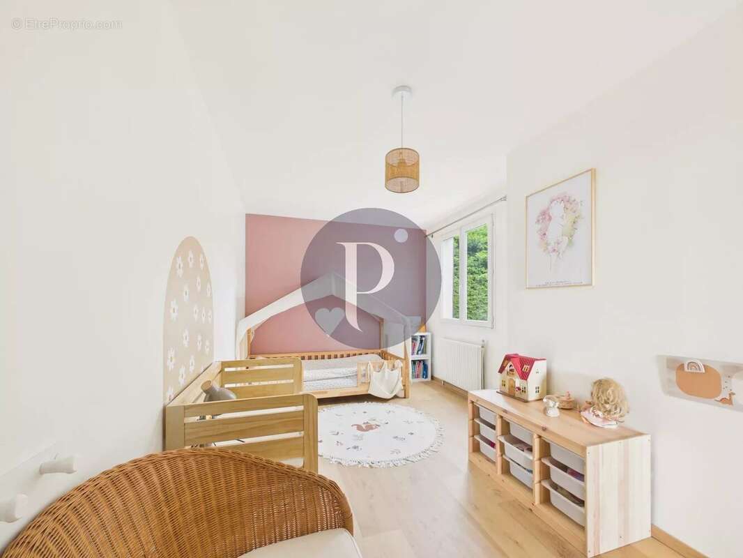 Maison à LE PLESSIS-ROBINSON