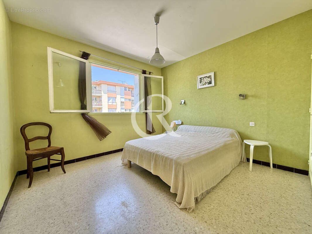 Appartement à HYERES