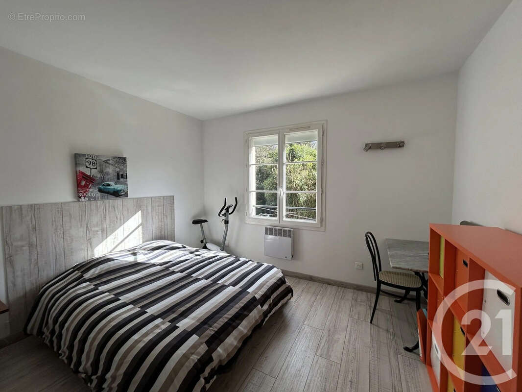 Maison à VULAINES-SUR-SEINE