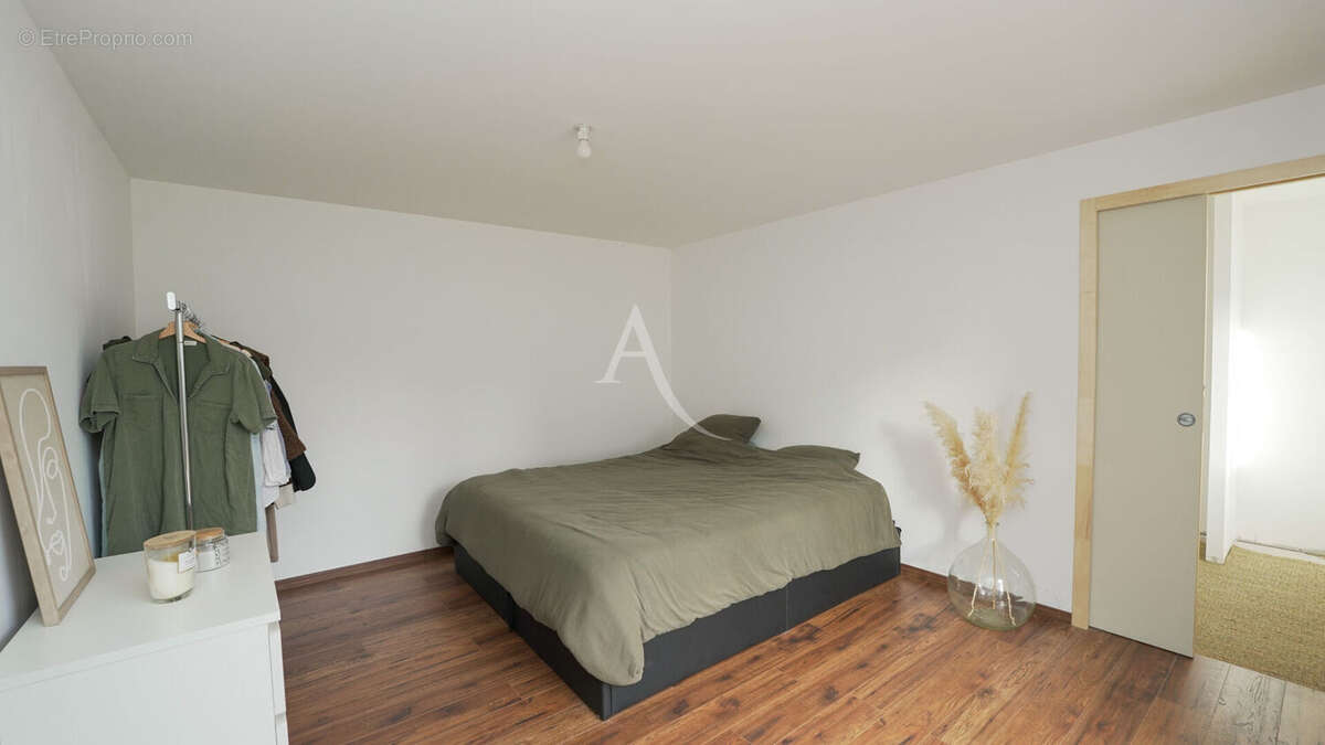 Maison à LE ROC-SAINT-ANDRE