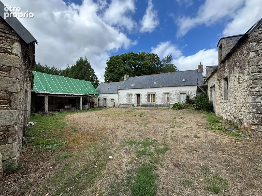 Rare ? Ensemble en pierre à rénover, cour fermée, terrain de 2500 m² - photo 14
