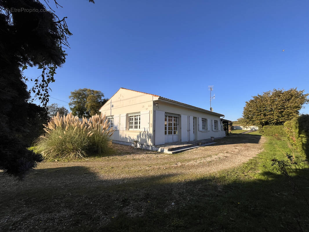 Maison à BOUTIERS-SAINT-TROJAN