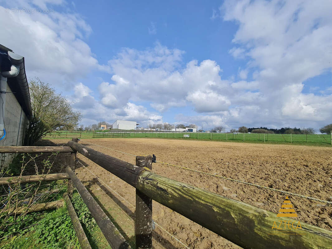 Terrain à BEAUVOIS-EN-CAMBRESIS