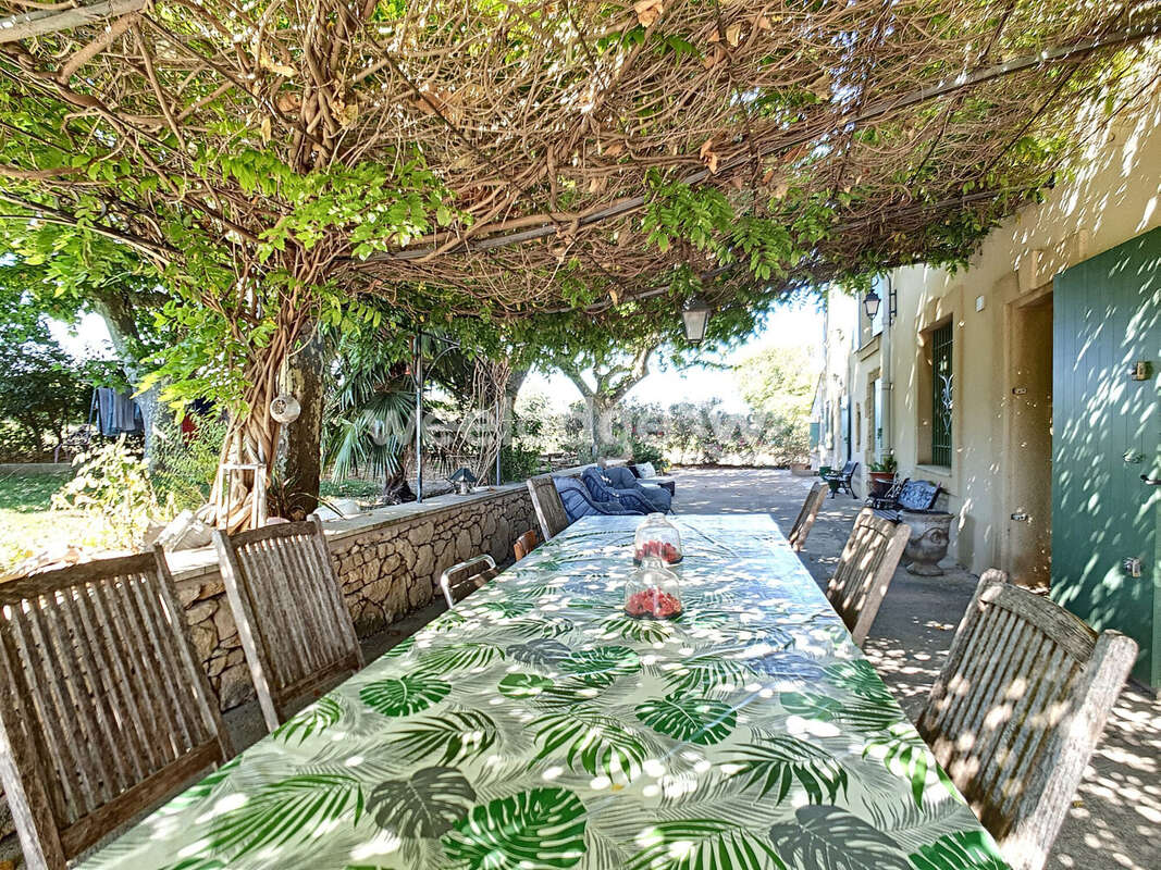 Maison à SAINT-CHAMAS