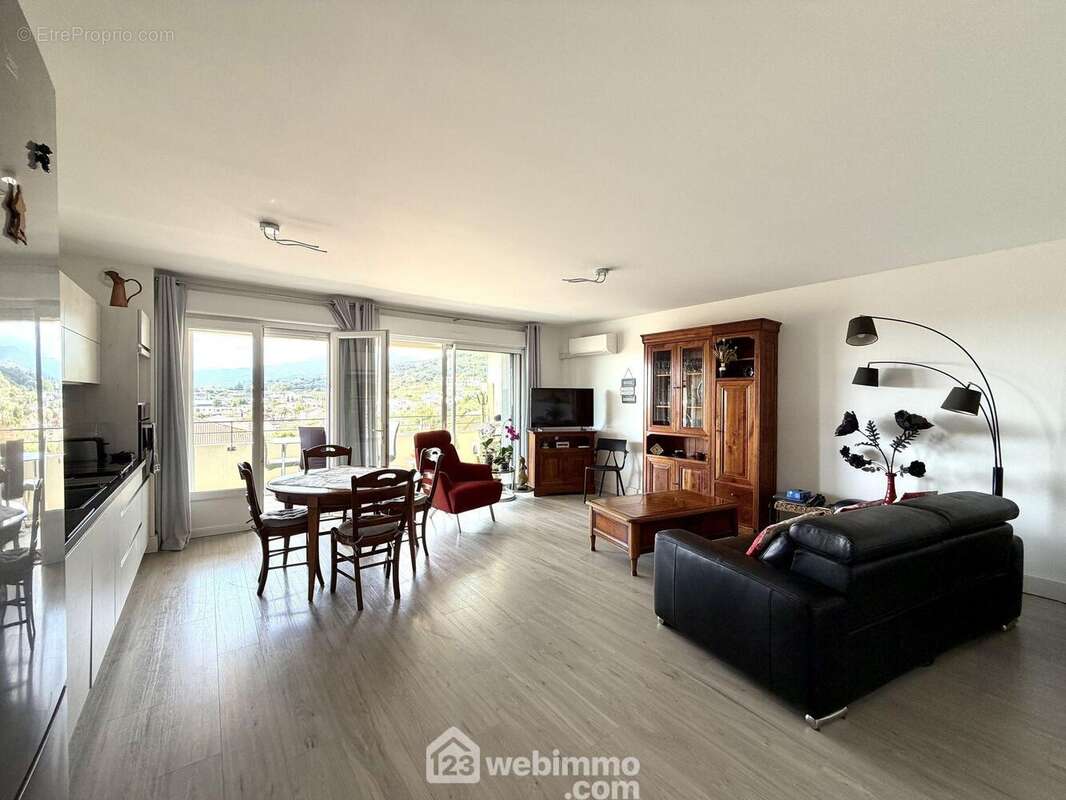Appartement 72 m² à Borgo  - photo 2