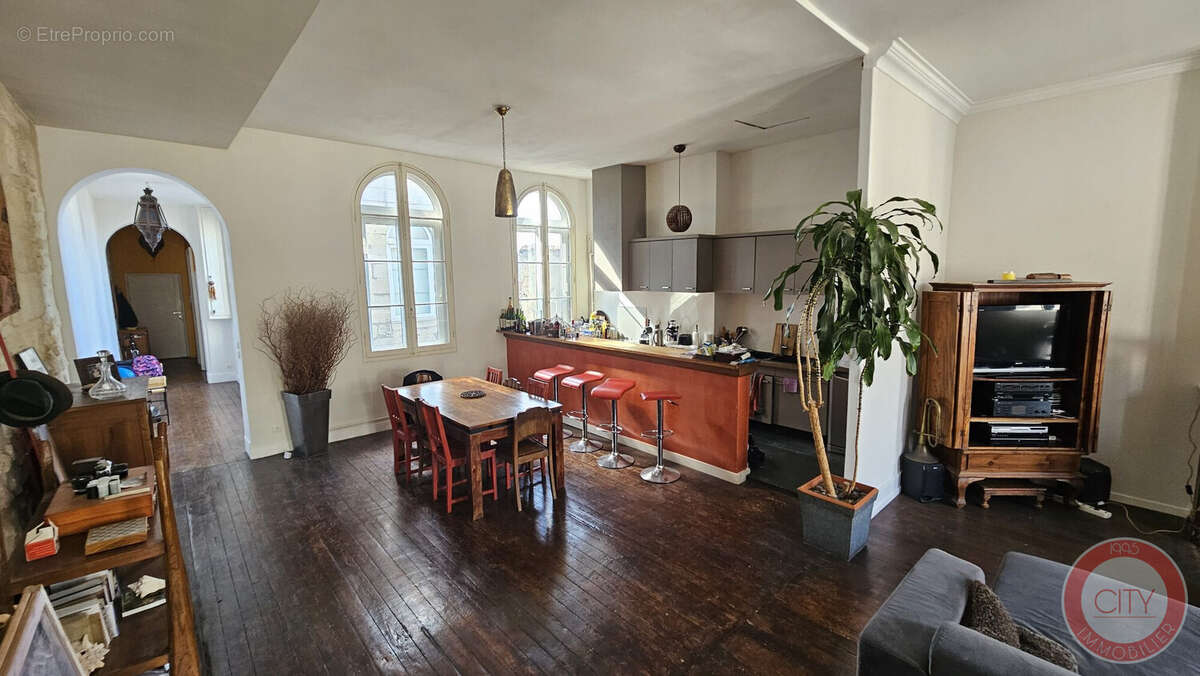 Appartement à BORDEAUX